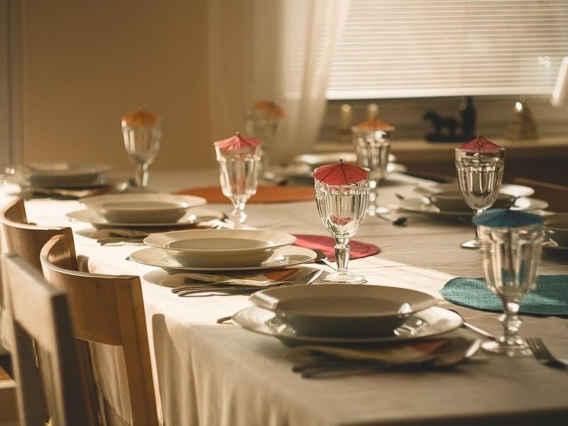 Picture related to competitive cooking https://showcaseschool.co/wp-content/uploads/2023/07/cooking-competitions-culinary-contest-competitive-cooking-cooking-competition-shows-cooking-competition-tips-professional-chefs-baking-competitions-recipe-contests-Food-Cooking-765df342.jpg