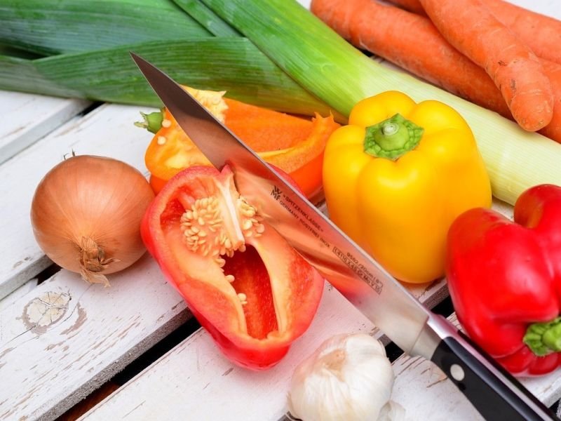A Photo of culinary contest https://showcaseschool.co/wp-content/uploads/2023/07/cooking-competitions-culinary-contest-culinary-battles-cooking-battles-chef-competitions-food-competitions-competitive-cooking-cooking-showdowns-cooking-contests-culinary-competitions-Food-97841ba1.jpg