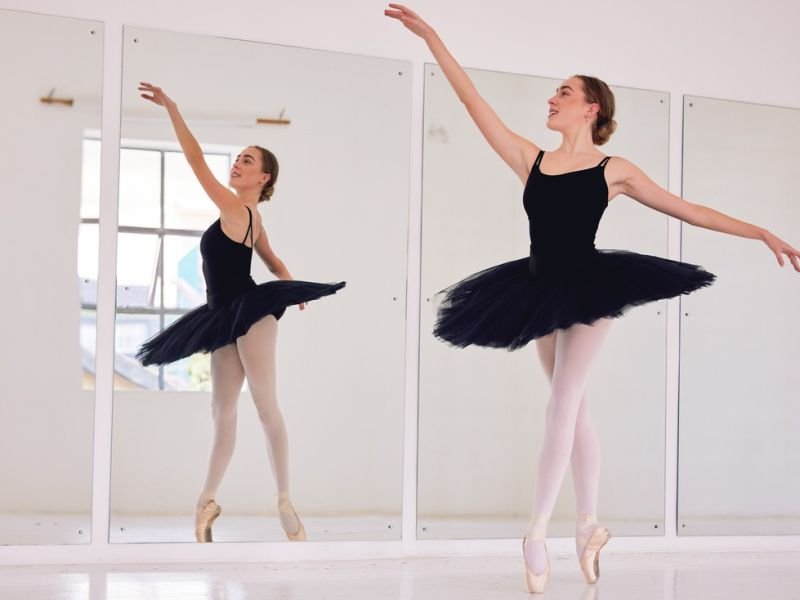 View competes.tv https://showcaseschool.co/wp-content/uploads/2023/09/Bollywood-dance-competitions-Indian-dance-Bollywood-dance-Competes-TV-dance-competitions-dance-contests-Dance-Competitions-39ecee47.jpg