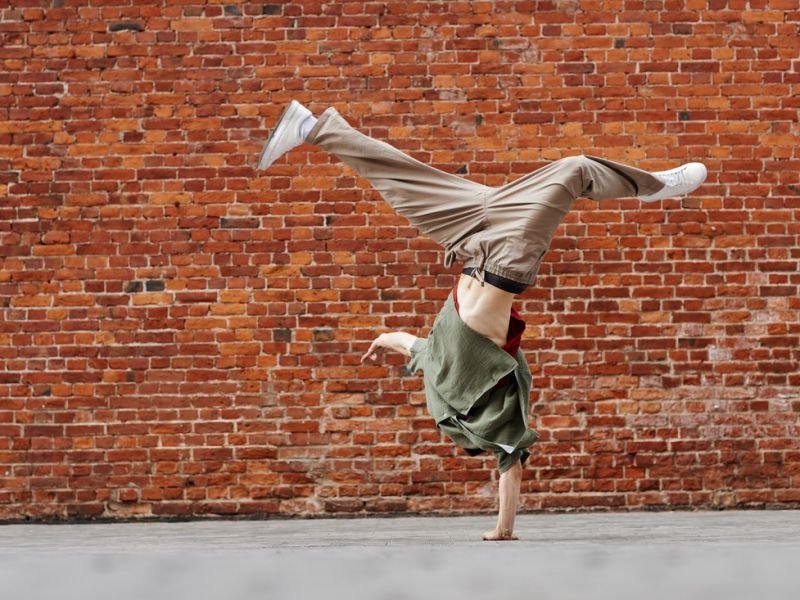 Check Out showcase talent https://showcaseschool.co/wp-content/uploads/2023/09/ballet-dance-grace-elegance-transcends-time-dancing-platform-showcase-talent-build-fanbase-connect-with-dancers-dance-0e04b3e0.jpg