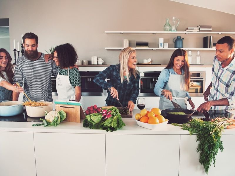 Check Out competes.tv https://showcaseschool.co/wp-content/uploads/2023/09/comfort-food-cooking-competitions-customizing-comfort-food-dietary-preferences-emotional-satisfaction-recipes-Competes-TV-2023-Website-Content-79017361.jpg