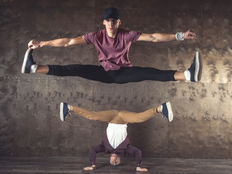 A Photo of fostering creativity https://showcaseschool.co/wp-content/uploads/2023/09/dance-and-education-fostering-creativity-critical-thinking-through-dance-dance-competitions-creative-expression-dance-education-benefits-of-dance-dance-as-an-art-form-dance-community-dance-styles-Dance-and-Education-77477528.jpg