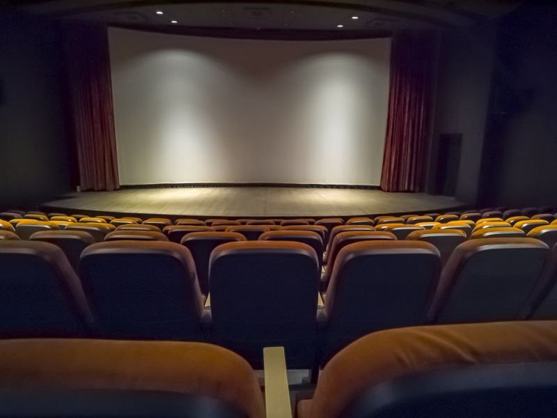 A Photo of lighting https://showcaseschool.co/wp-content/uploads/2023/09/theater-entertainment-plays-musicals-acting-techniques-stage-design-lighting-sound-theater-community-Theater-Entertainment-68a85ba0.jpg